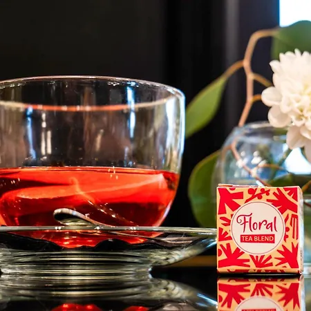 Gate Twenty Two Boutique 4*