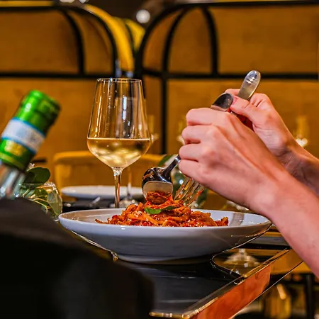 Gate Twenty Two Boutique ניקוסיה