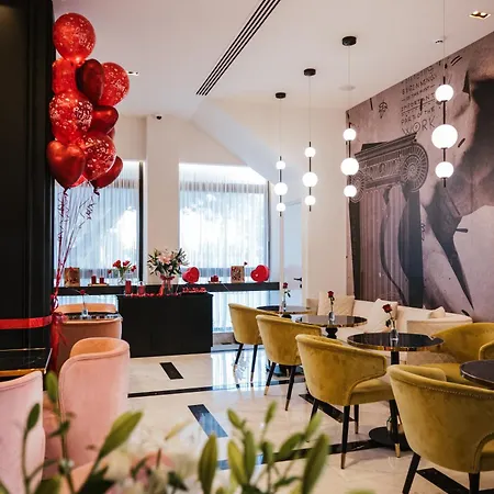 Gate Twenty Two Boutique 4* ニコシア