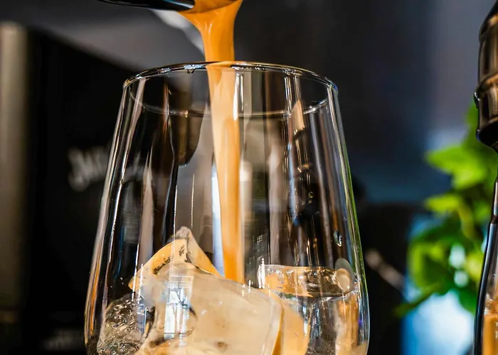 Gate Twenty Two Boutique 4*