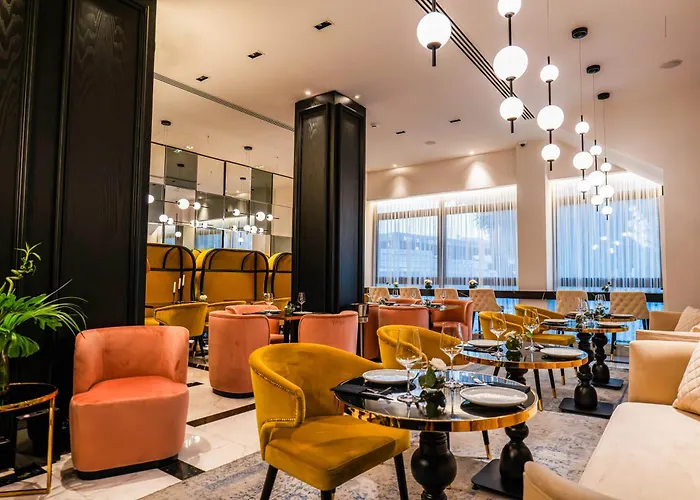 Gate Twenty Two Boutique 4*