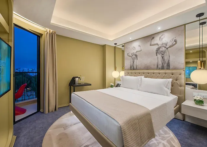 Gate Twenty Two Boutique ホテル 4*