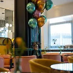 Gate Twenty Two Boutique 酒店